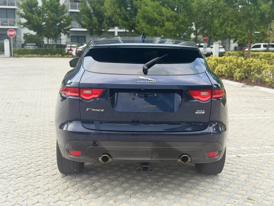 2017 Jaguar F-Pace - Image 5 of 18