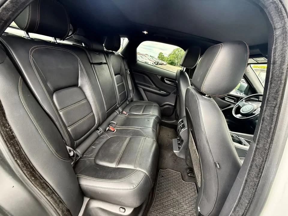 2017 Jaguar F-Pace - Image 17 of 20