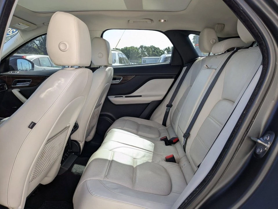 2017 Jaguar F-Pace - Image 14 of 20