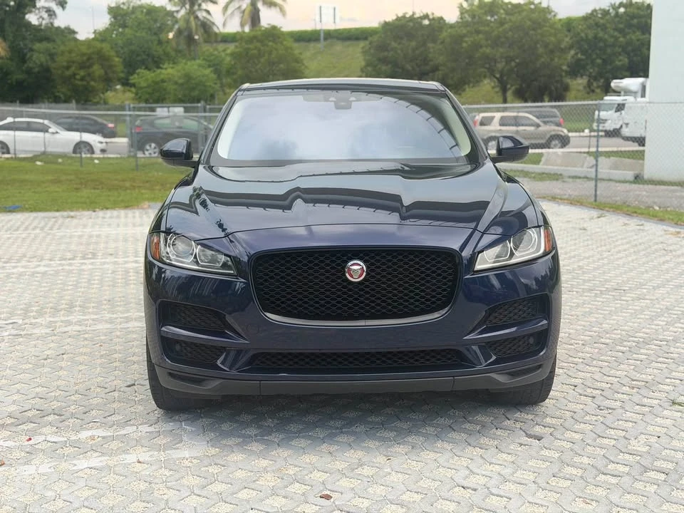 2017 Jaguar F-Pace - Image 2 of 18
