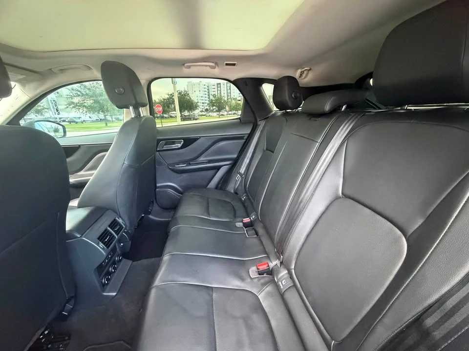 2017 Jaguar F-Pace - Image 12 of 16