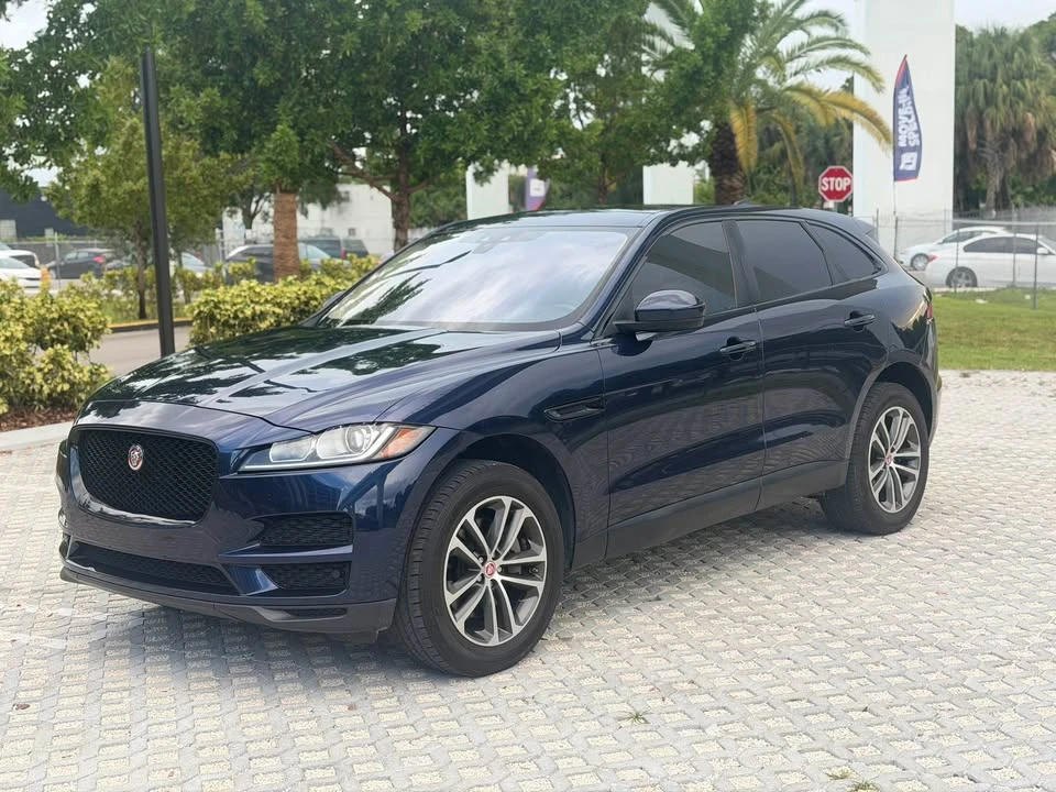 2017 Jaguar F-Pace - Image 3 of 18