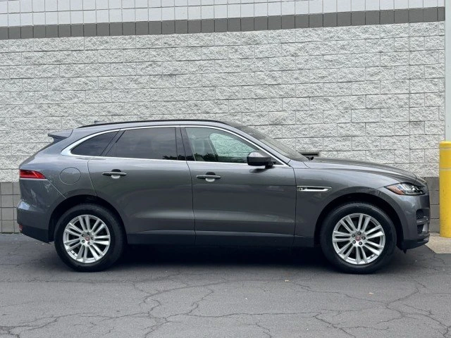 2017 Jaguar F-Pace - Image 18 of 20