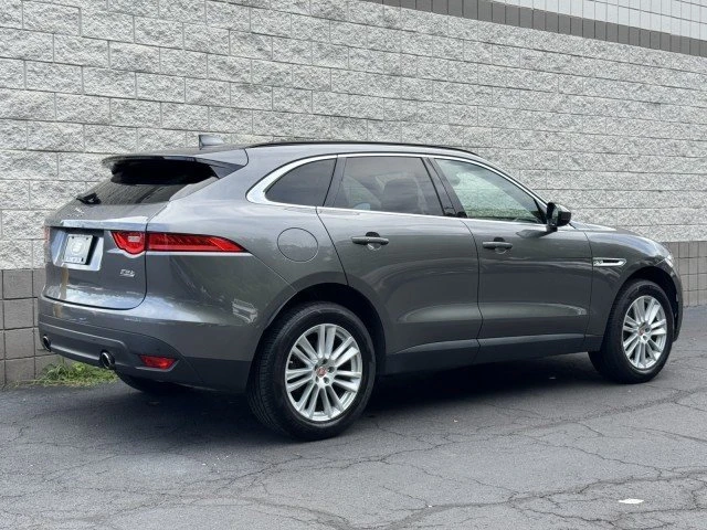 2017 Jaguar F-Pace - Image 17 of 20