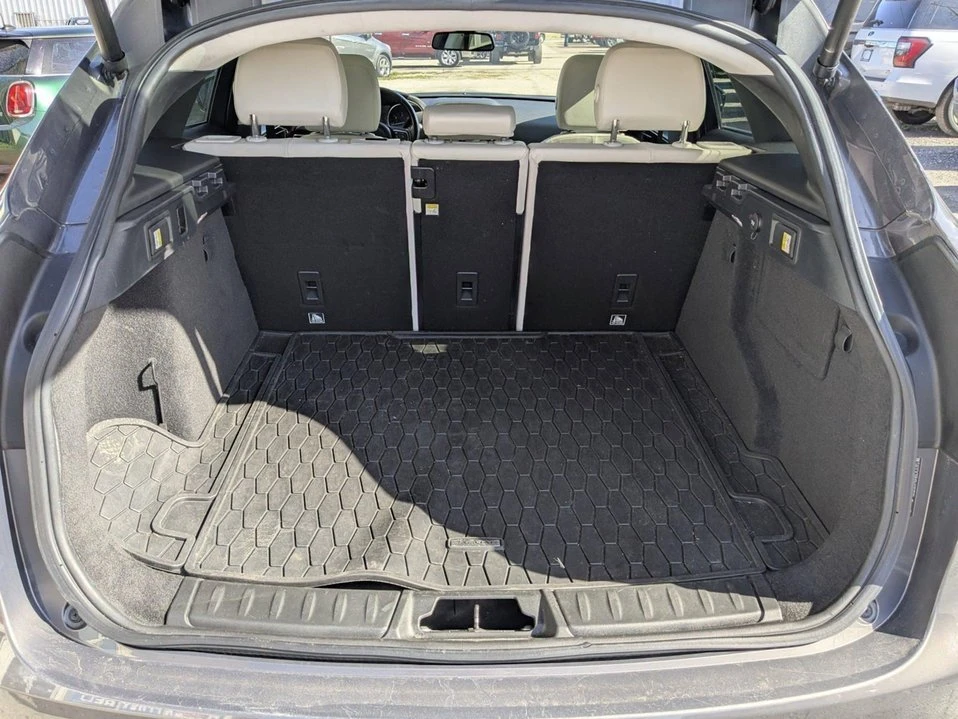 2017 Jaguar F-Pace - Image 12 of 20