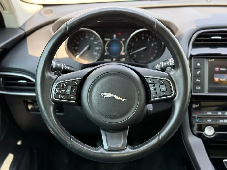2017 Jaguar F-Pace - Image 17 of 20