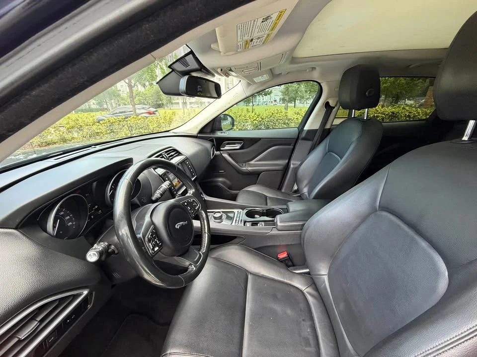 2017 Jaguar F-Pace - Image 8 of 18