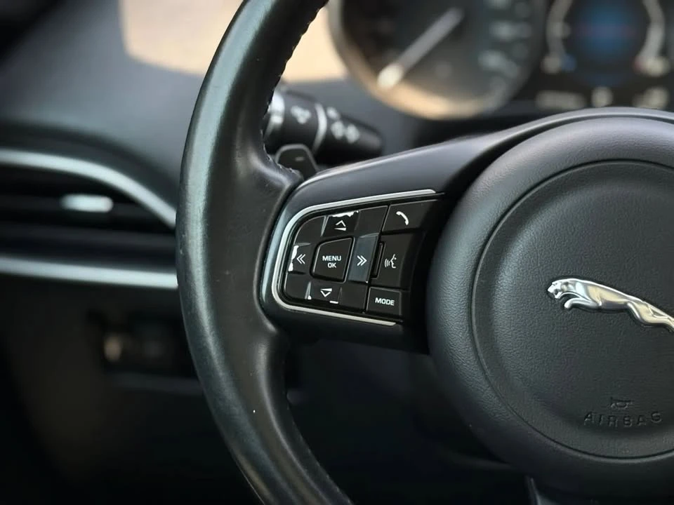 2017 Jaguar F-Pace - Image 16 of 20
