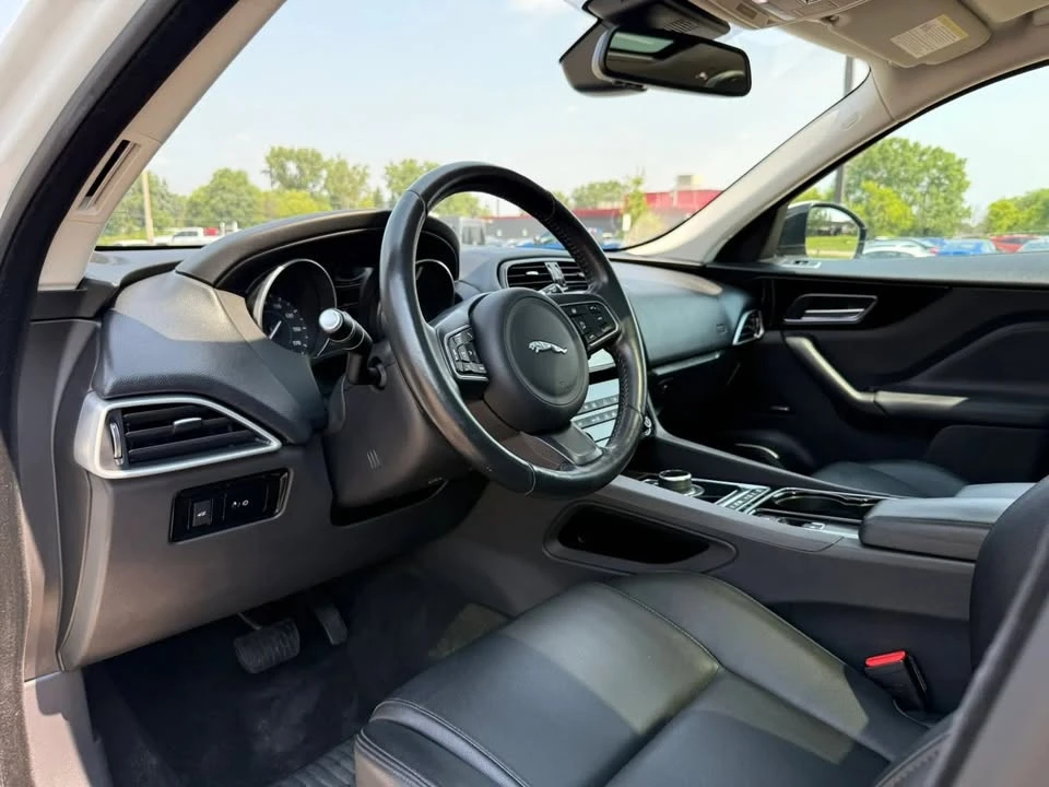 2017 Jaguar F-Pace - Image 14 of 20