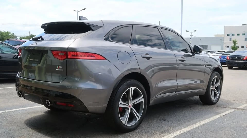2017 Jaguar F-Pace - Image 14 of 20