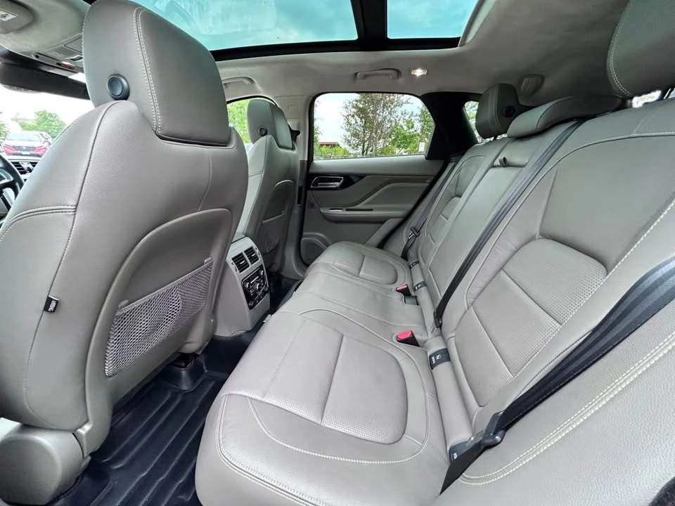 2017 Jaguar F-Pace - Image 4 of 9