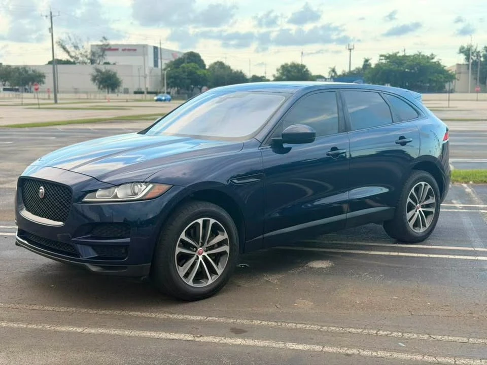 2017 Jaguar F-Pace - Image 3 of 18