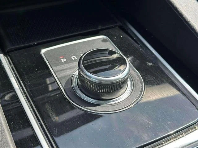 2017 Jaguar F-Pace - Image 19 of 20