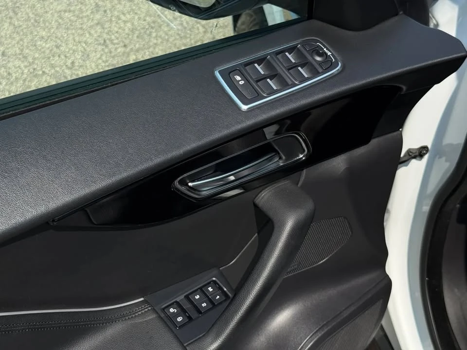 2017 Jaguar F-Pace - Image 10 of 20