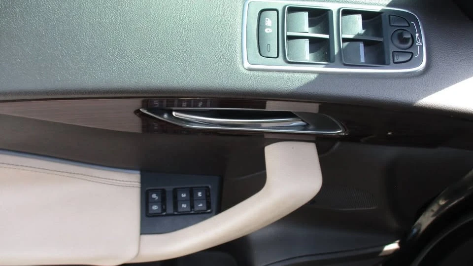 2017 Jaguar F-Pace - Image 7 of 20