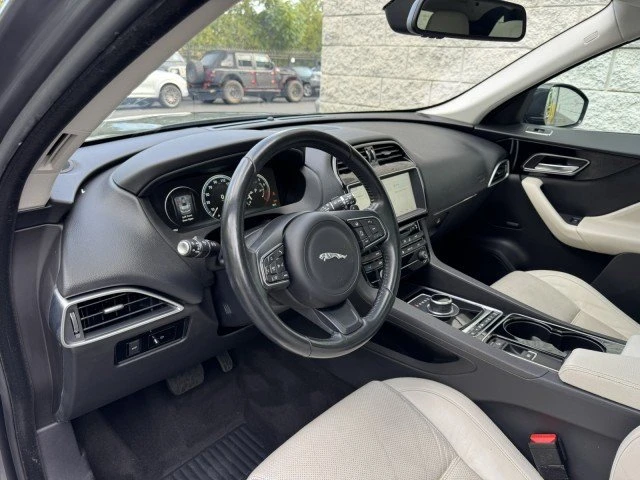 2017 Jaguar F-Pace - Image 7 of 20
