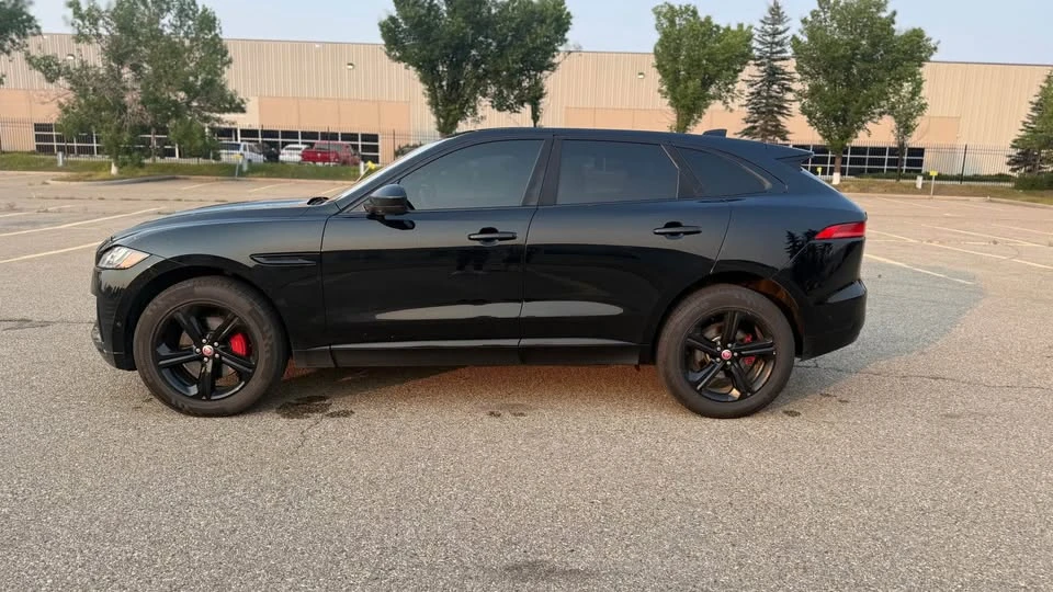 2017 Jaguar F-Pace - Image 8 of 12