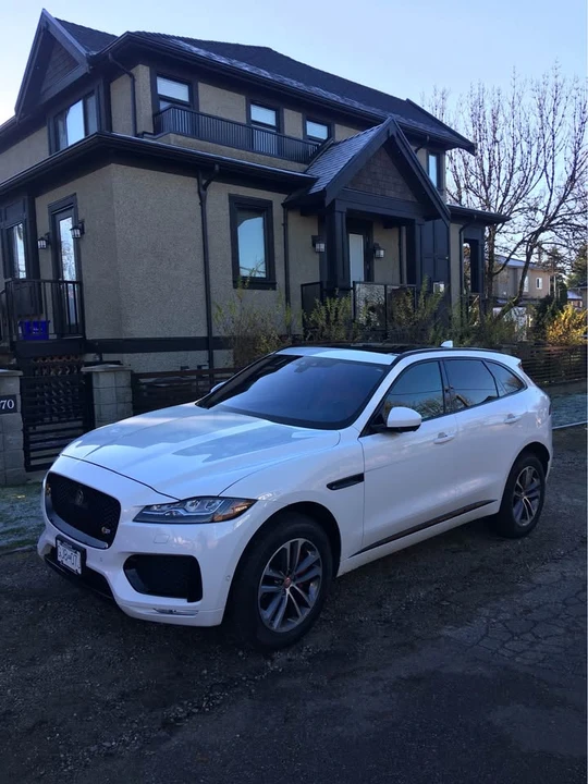 2017 Jaguar F-Pace - Image 4 of 6