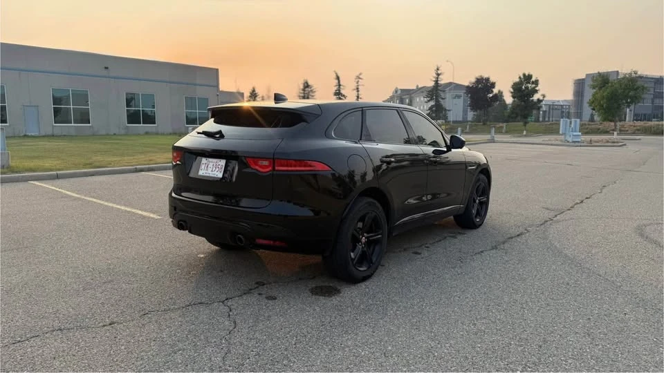 2017 Jaguar F-Pace - Image 5 of 12
