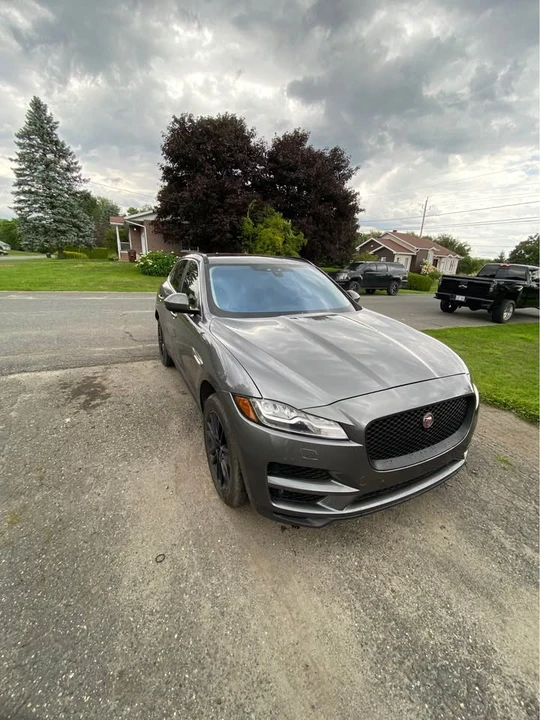2017 Jaguar F-Pace - Image 4 of 11