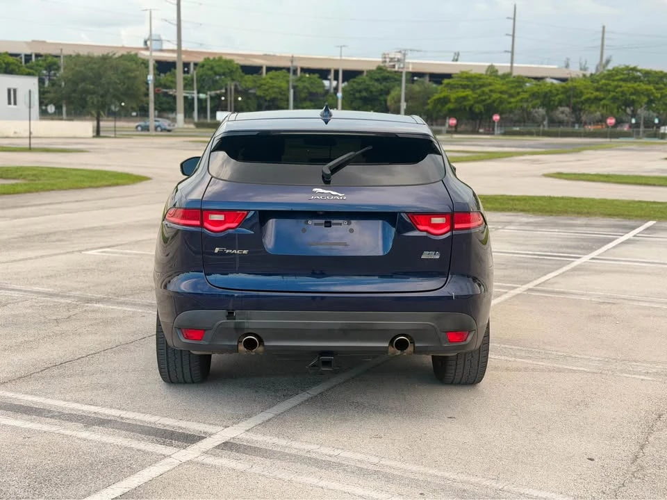 2017 Jaguar F-Pace - Image 8 of 16