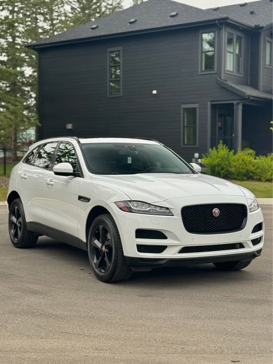 2017 Jaguar F-Pace - Image 3 of 12