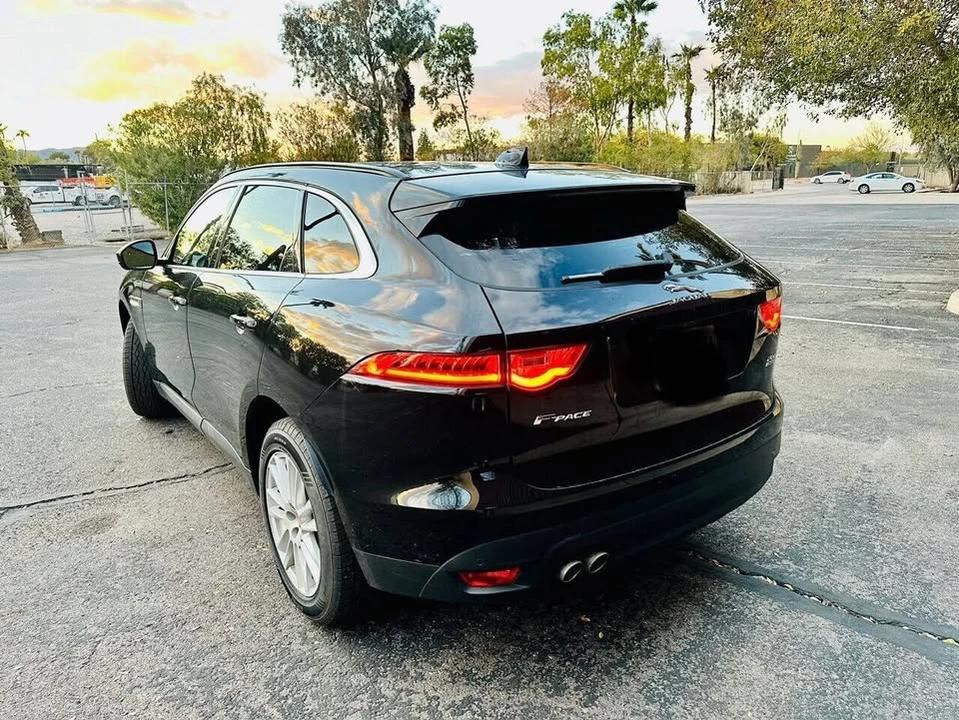 2017 Jaguar F-Pace - Image 3 of 20