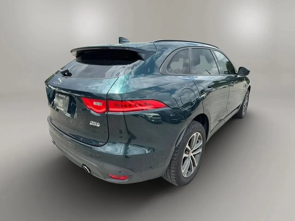 2017 Jaguar F-Pace - Image 7 of 9