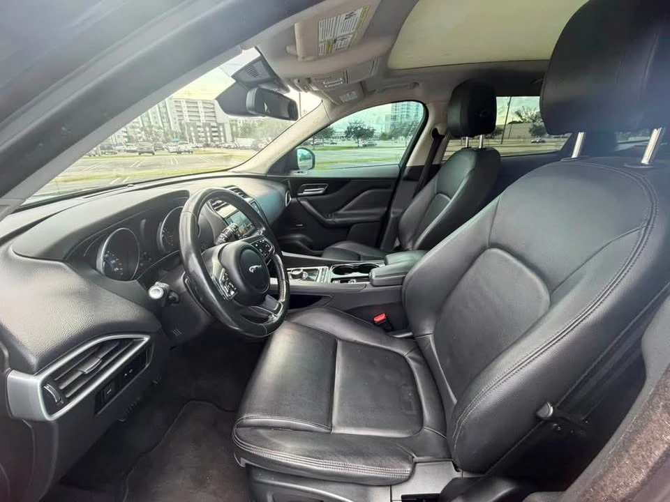 2017 Jaguar F-Pace - Image 8 of 18