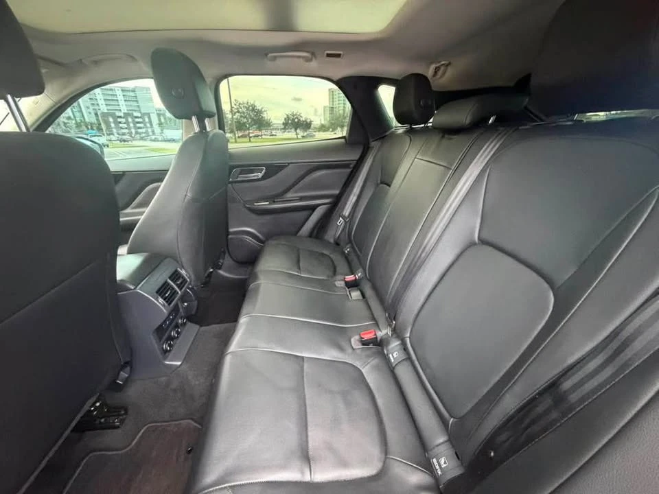 2017 Jaguar F-Pace - Image 12 of 18