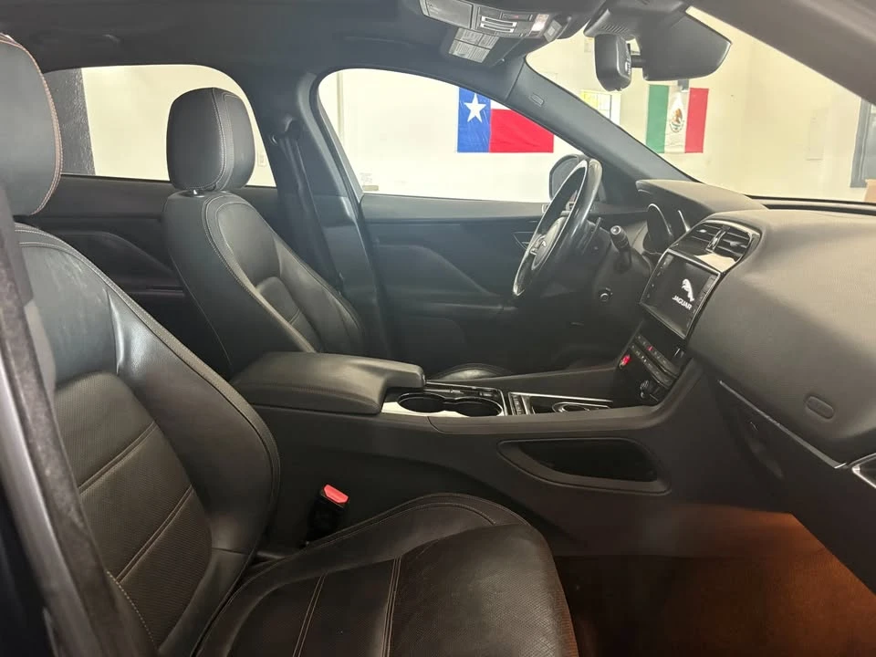 2017 Jaguar F-Pace - Image 9 of 9