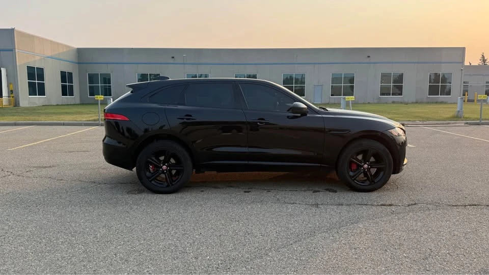 2017 Jaguar F-Pace - Image 4 of 12