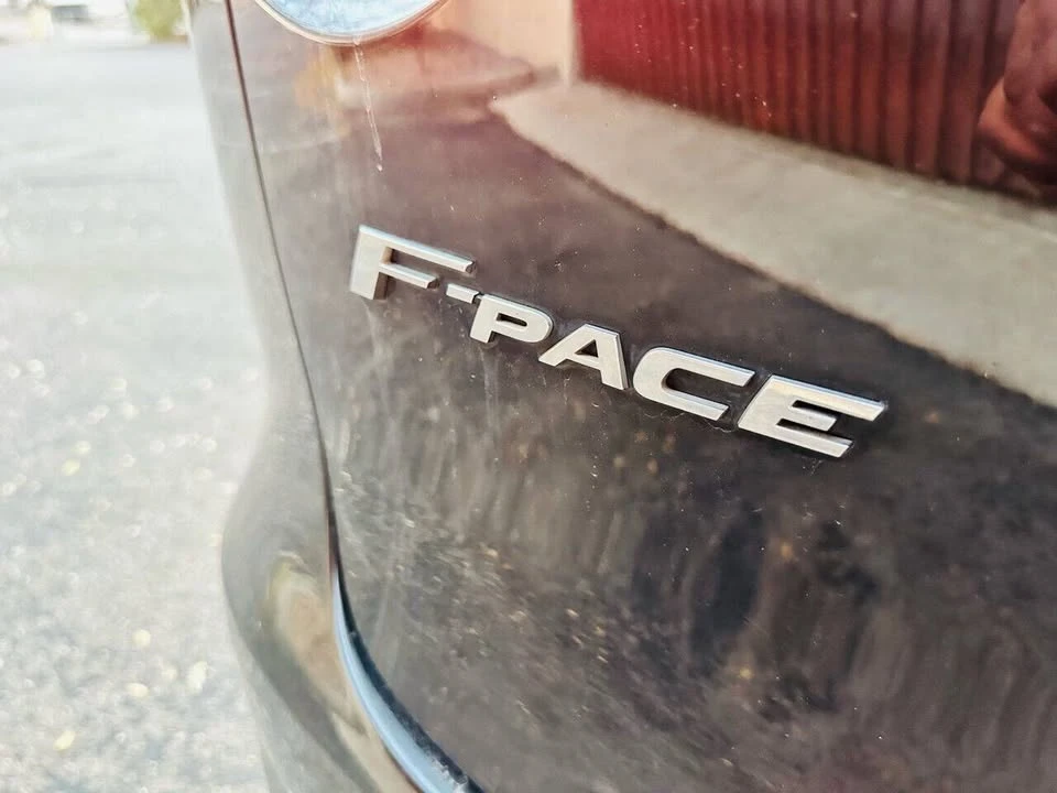 2017 Jaguar F-Pace - Image 7 of 20