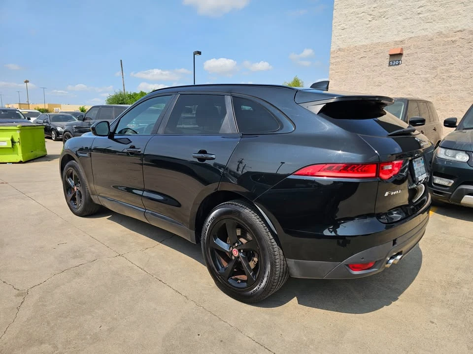 2017 Jaguar F-Pace - Image 5 of 18