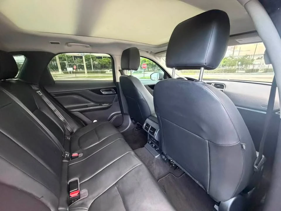 2017 Jaguar F-Pace - Image 13 of 18