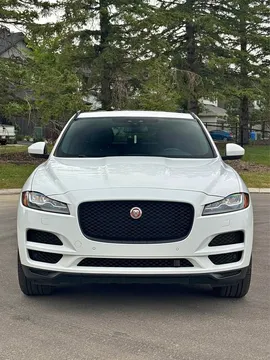 2017 Jaguar F-PACE Prestige