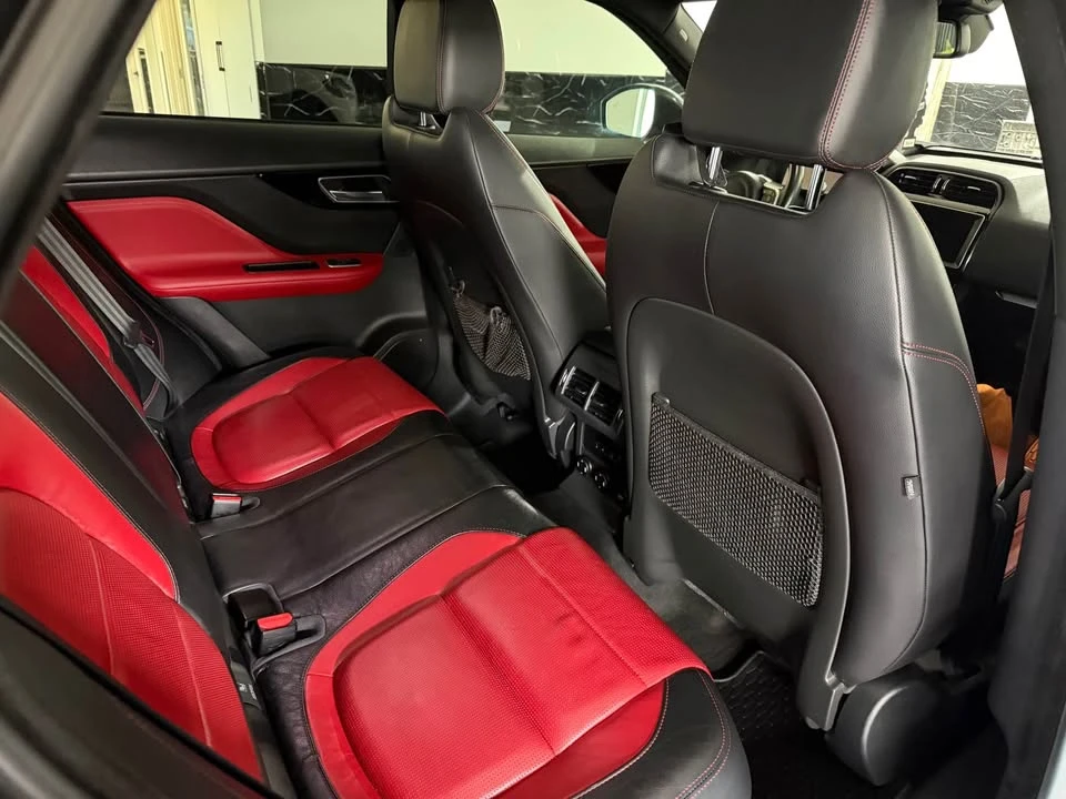 2017 Jaguar F-Pace - Image 14 of 20