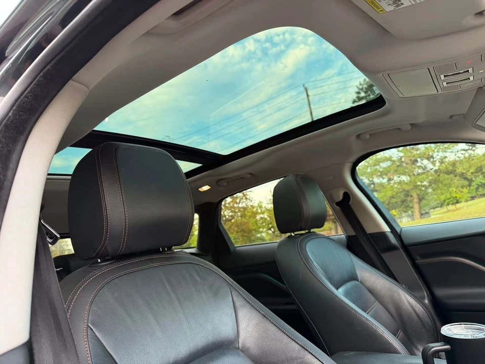 2017 Jaguar F-Pace - Image 13 of 14
