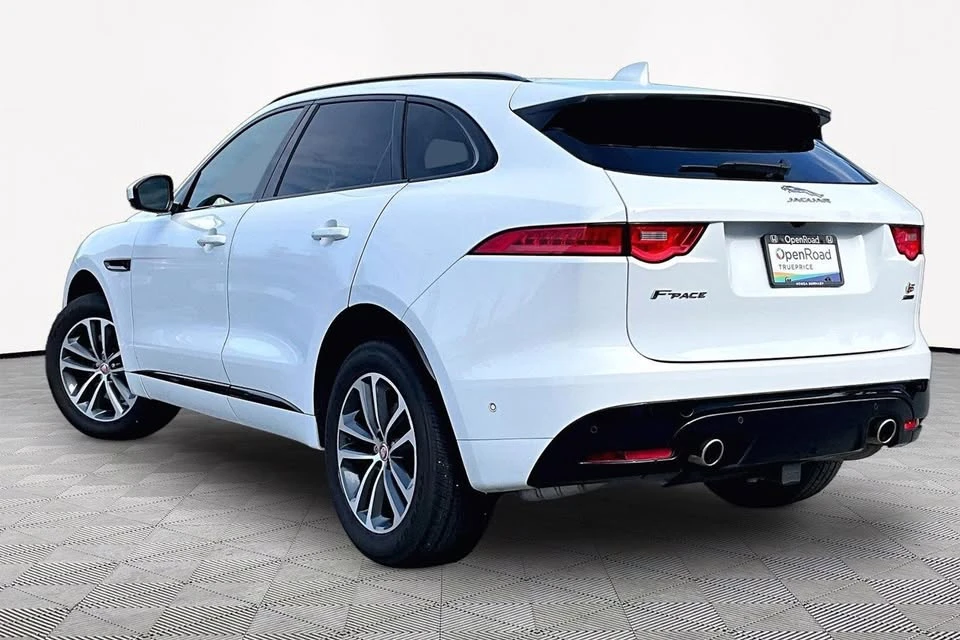 2017 Jaguar F-Pace - Image 2 of 20