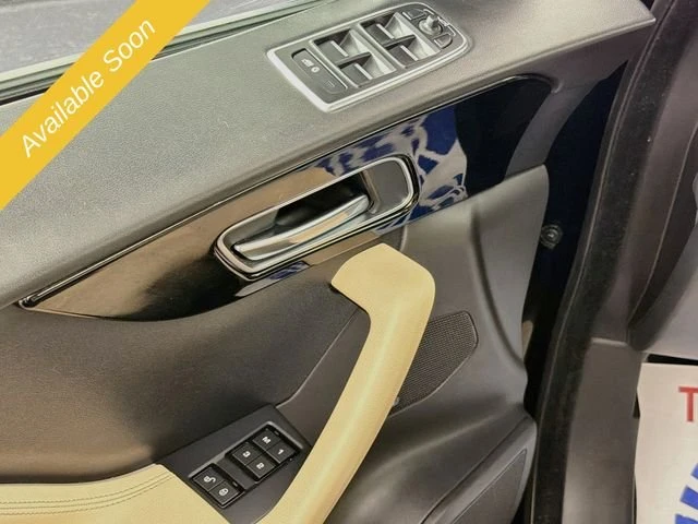 2017 Jaguar F-Pace - Image 18 of 20