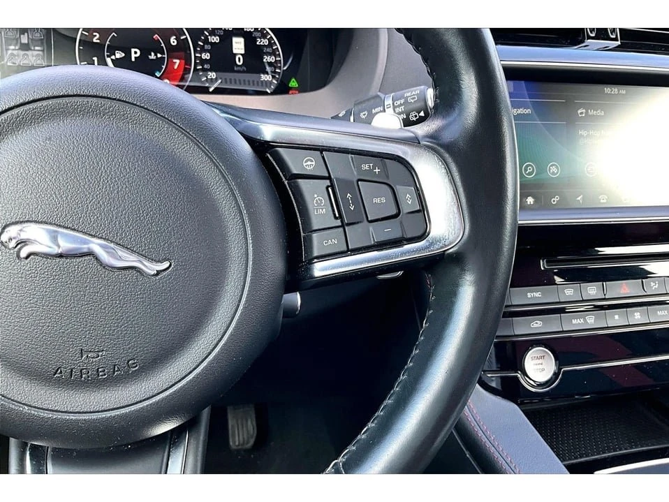 2017 Jaguar F-Pace - Image 16 of 20