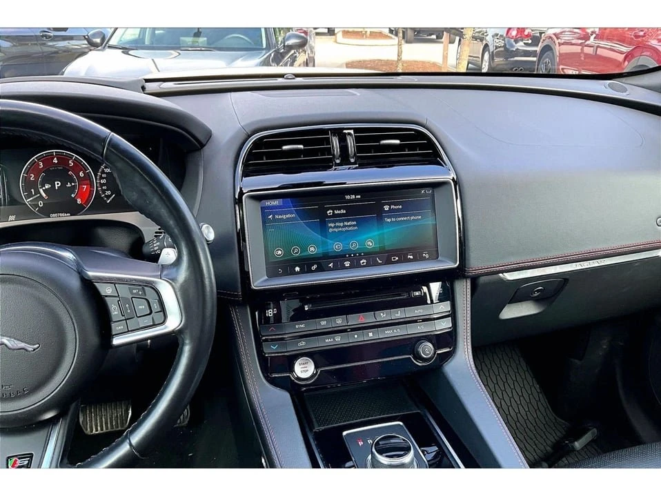 2017 Jaguar F-Pace - Image 11 of 20