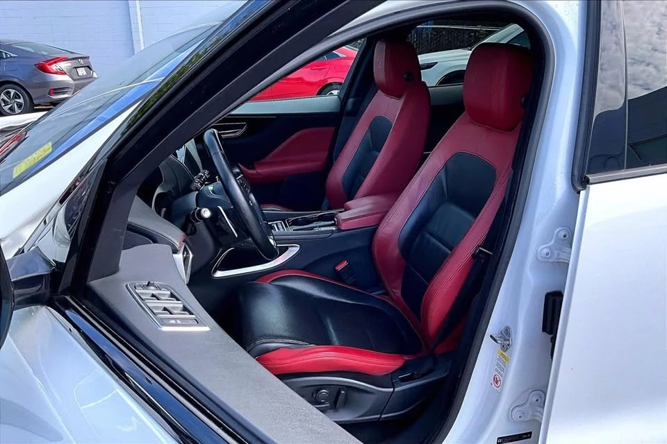 2017 Jaguar F-Pace - Image 7 of 20
