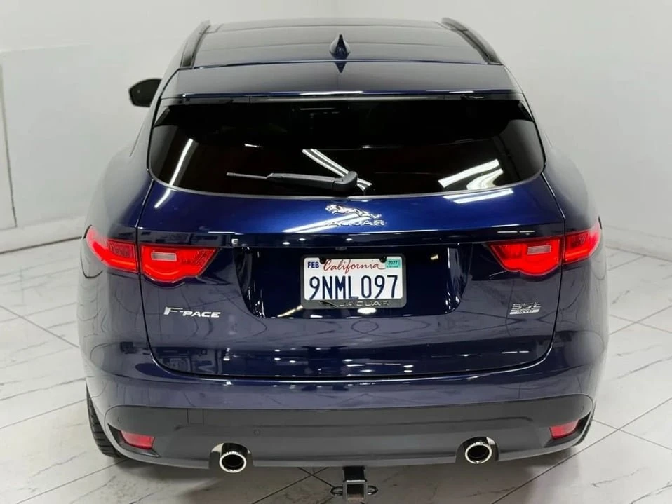2017 Jaguar F-Pace - Image 8 of 20