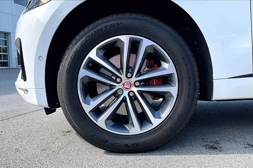 2017 Jaguar F-Pace - Image 19 of 20