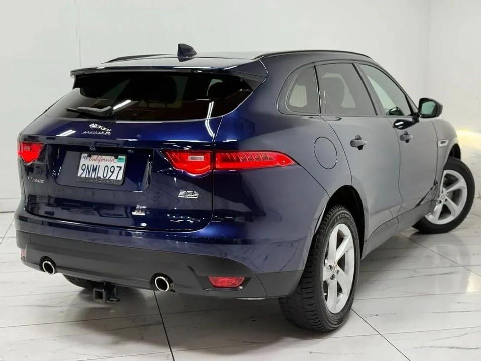 2017 Jaguar F-Pace - Image 4 of 20