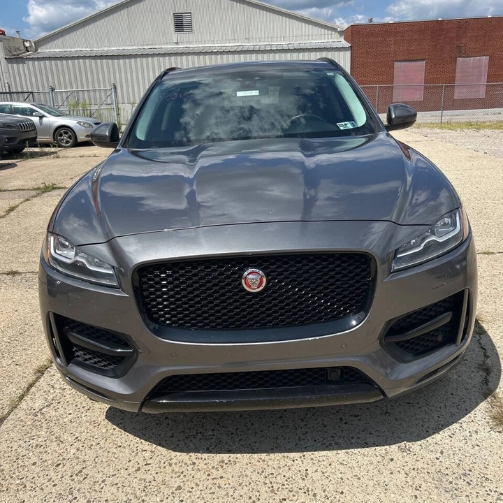 2017 Jaguar F-Pace - Image 9 of 20
