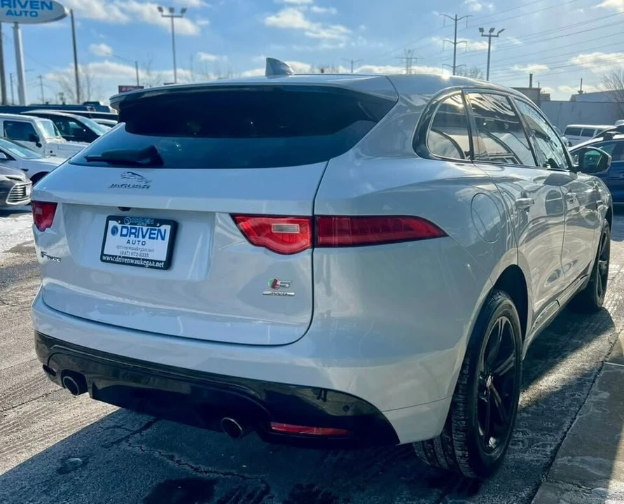 2017 Jaguar F-Pace - Image 5 of 20