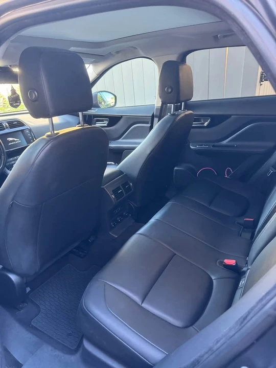 2017 Jaguar F-Pace - Image 5 of 6