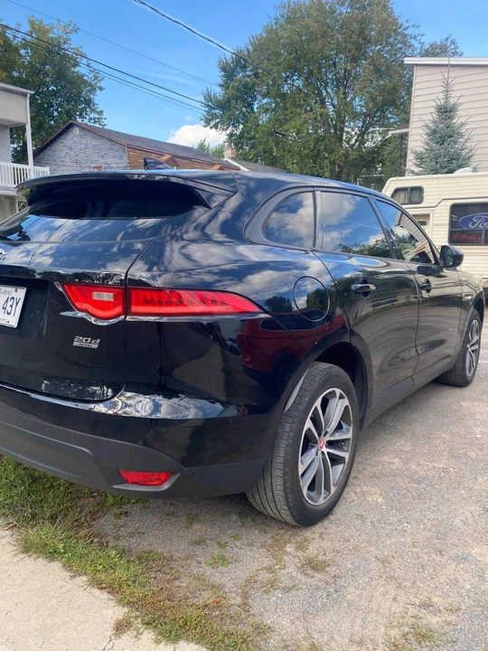 2017 Jaguar F-Pace - Image 7 of 13